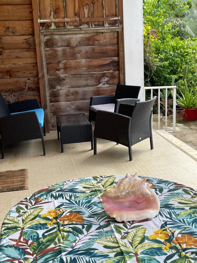 Hotel La Colline Bed&Table Le Lamentin Esterno foto